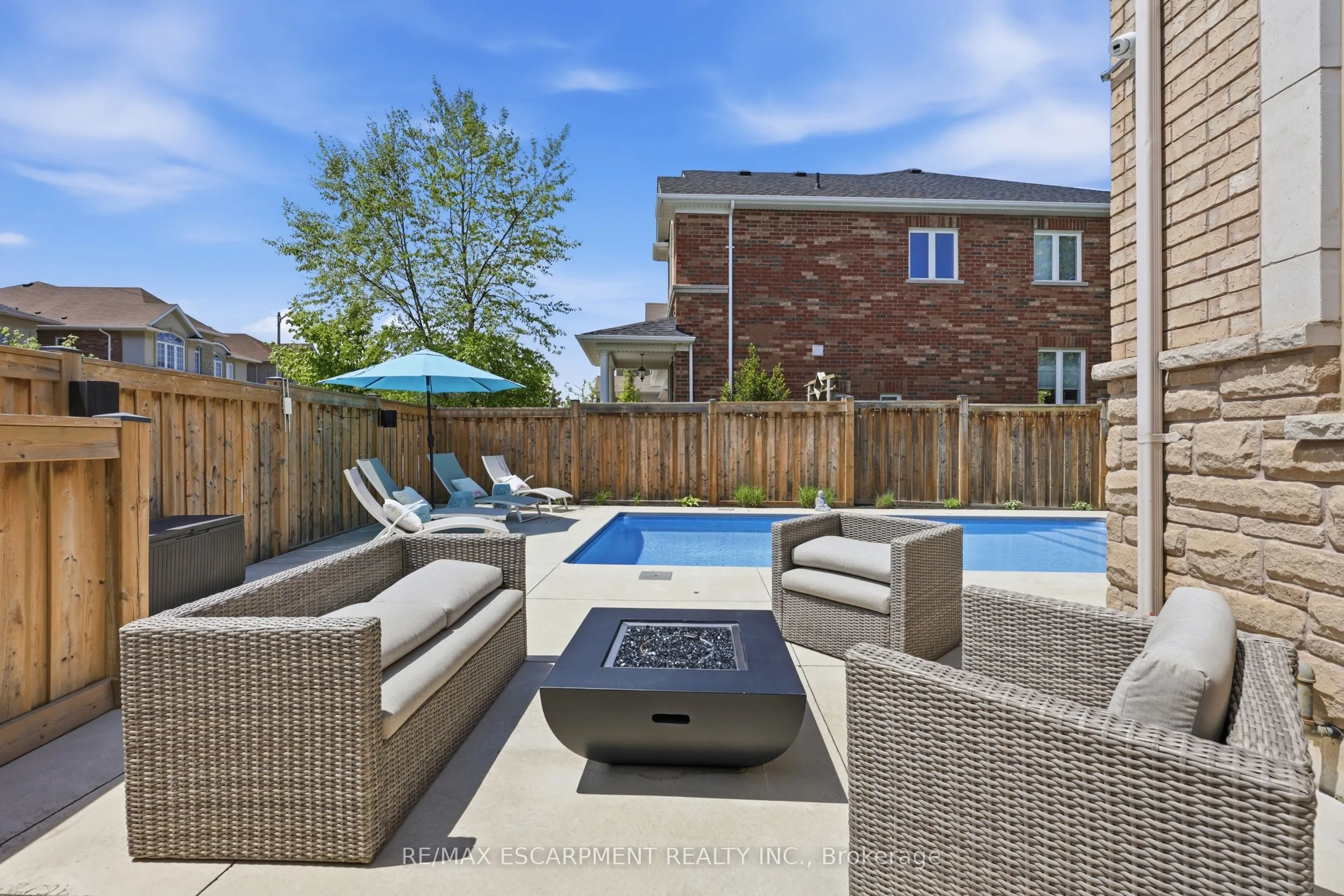 4645 Doug Wright Drive