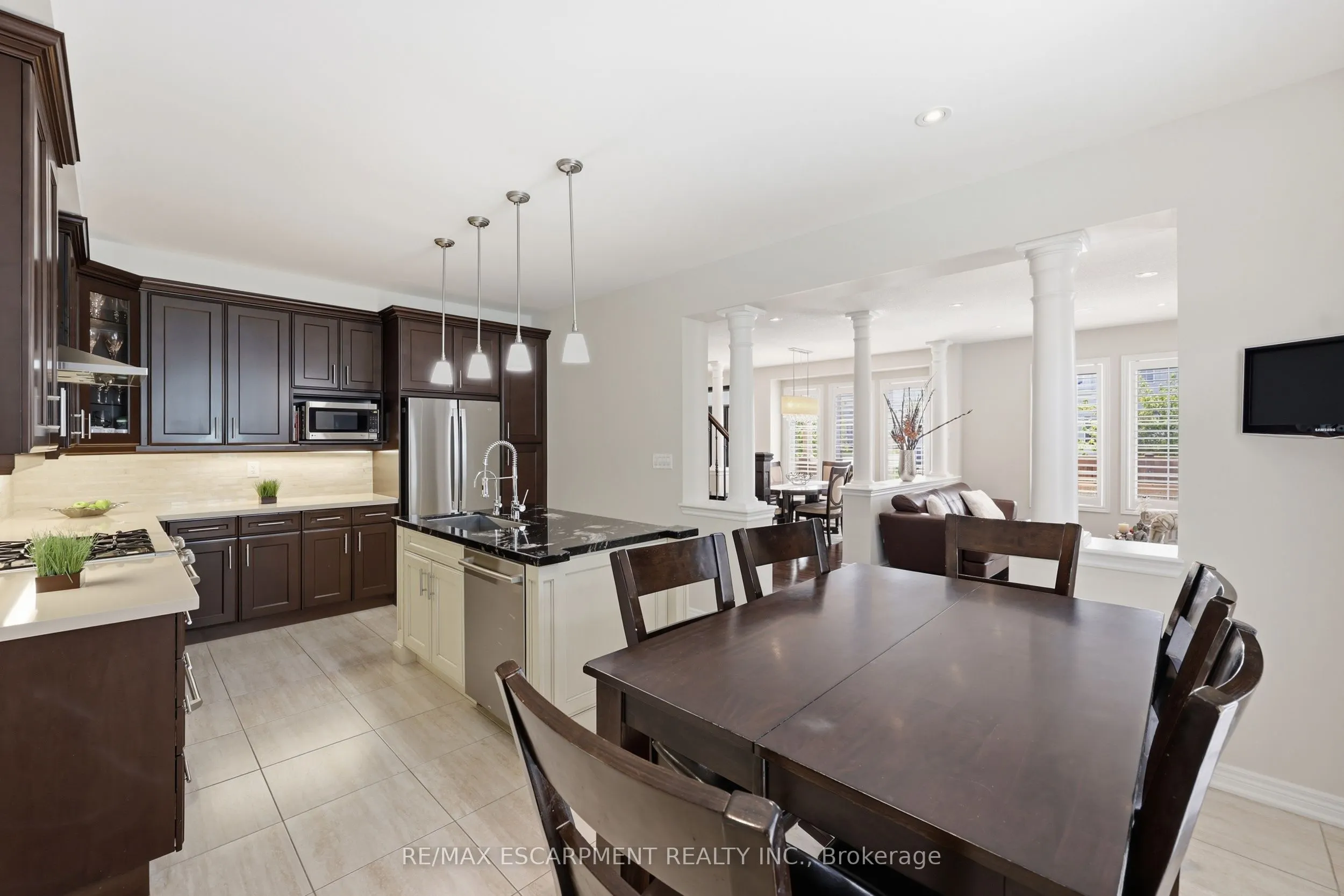 4645 Doug Wright Drive