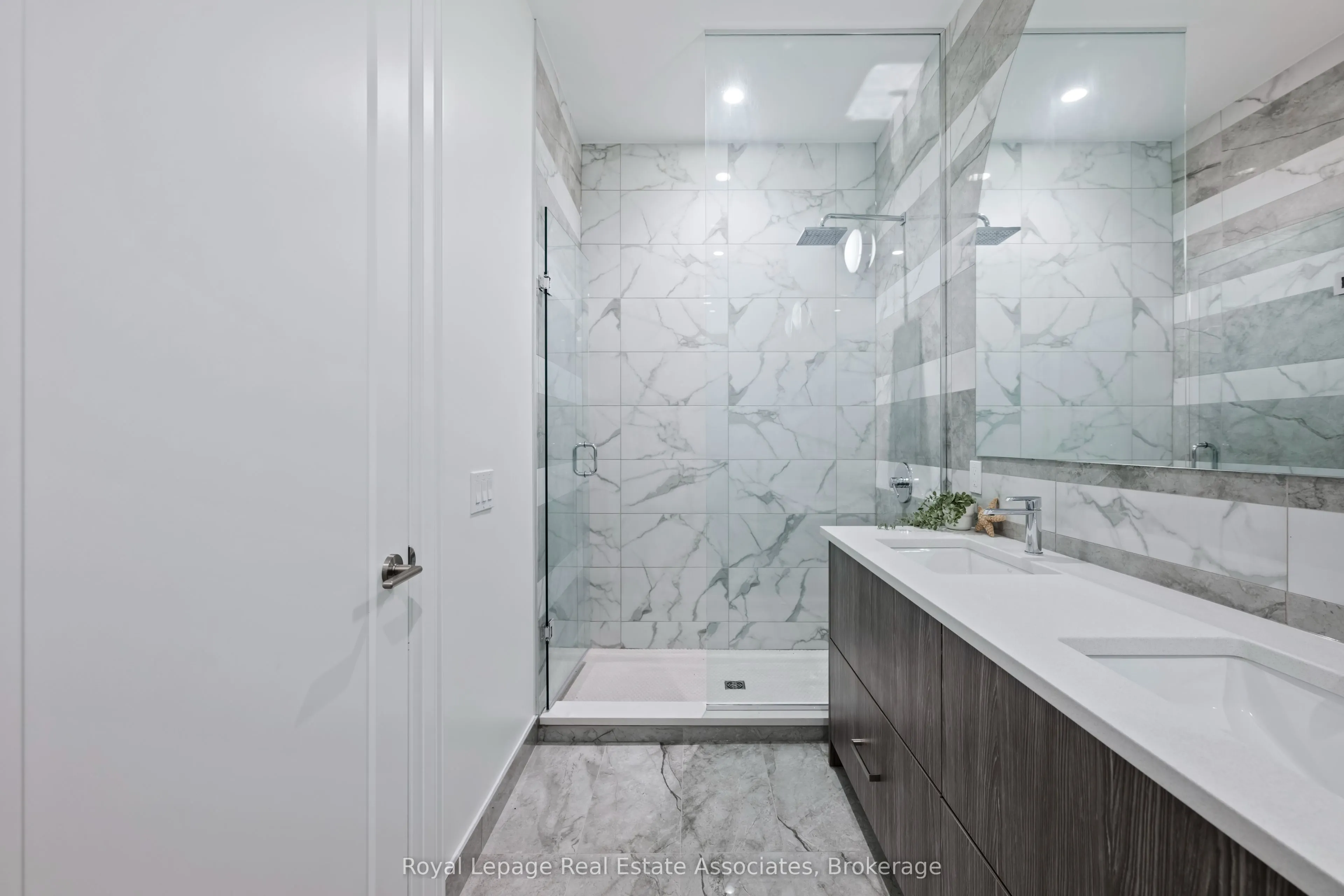 42 Mill Street #209