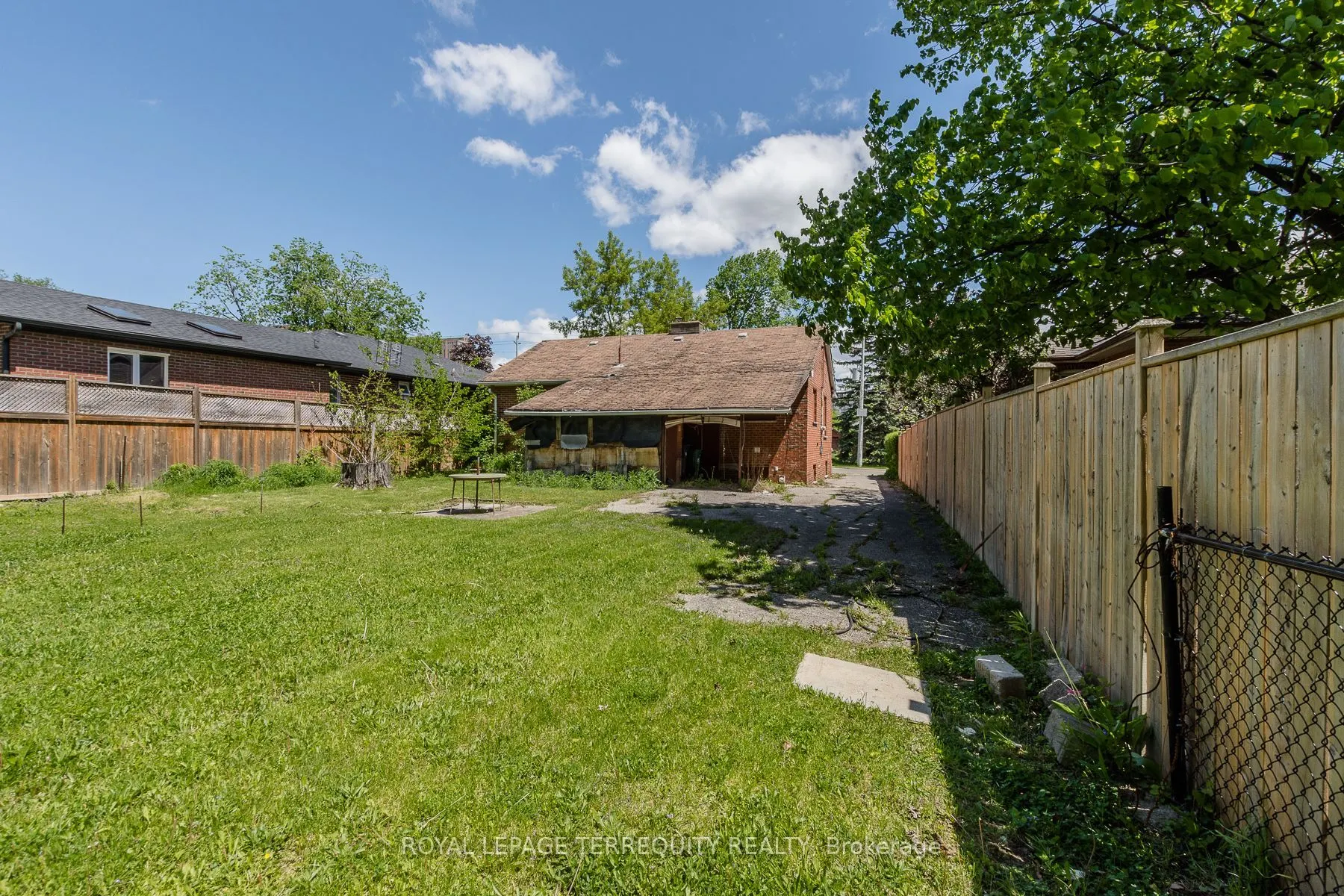 3056 Parkerhill Road