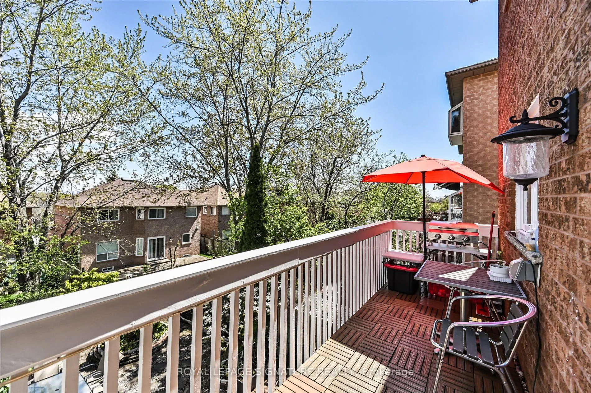 5481 Palmerston Crescent