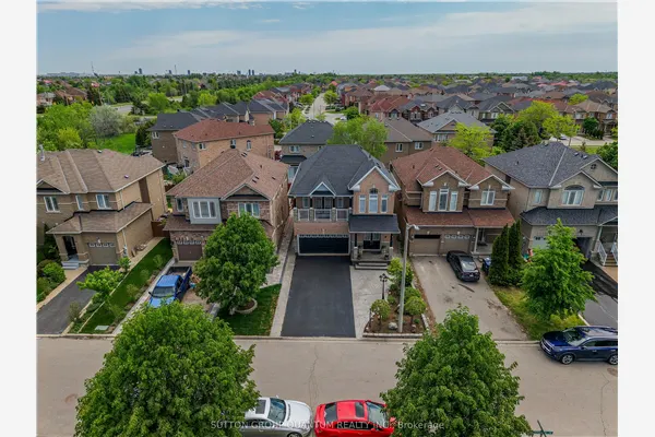 35 Devonsleigh Drive