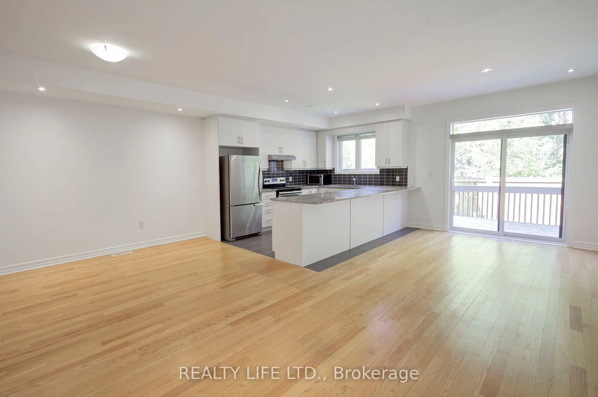1209 Owls Head Road