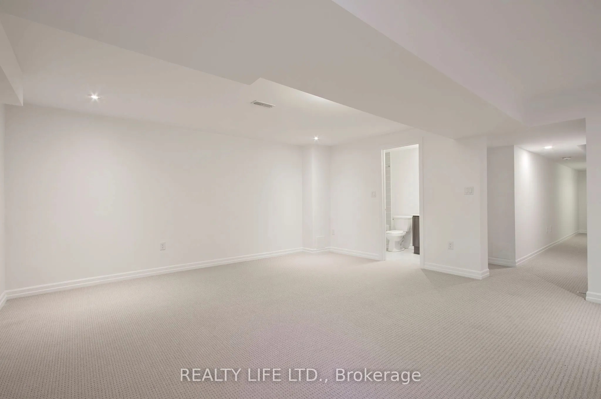 1209 Owls Head Road