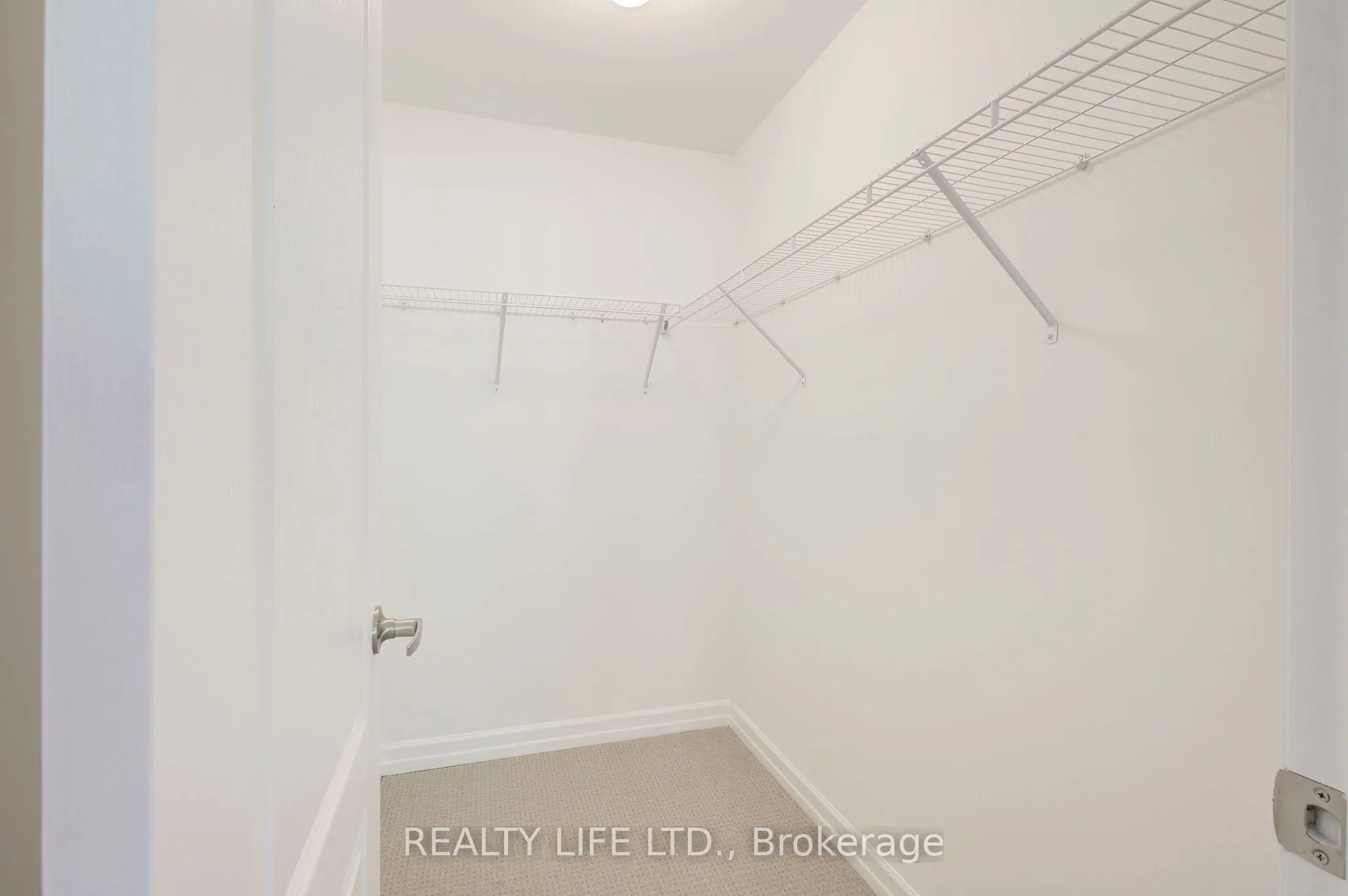 1209 Owls Head Road