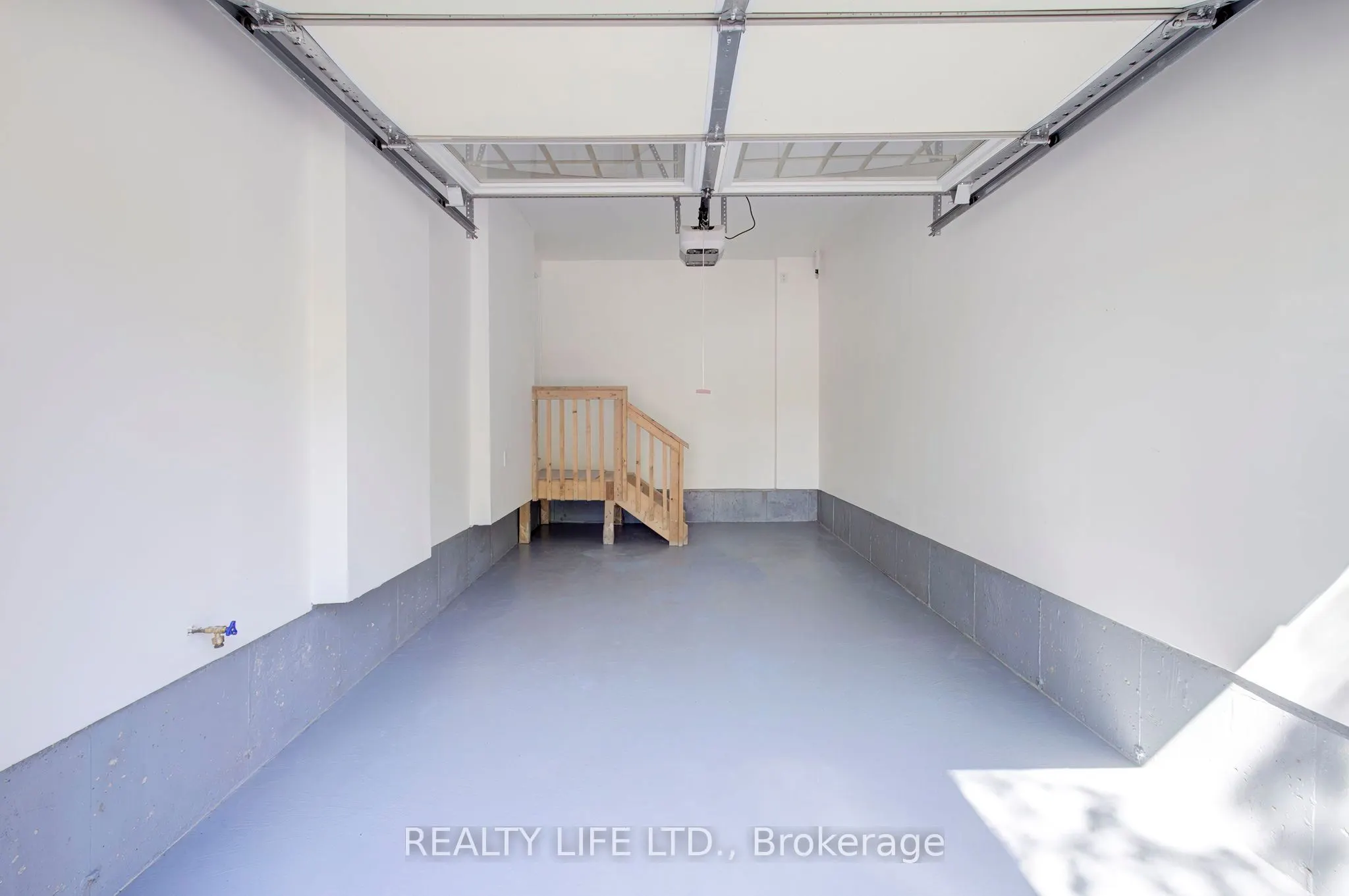 1209 Owls Head Road