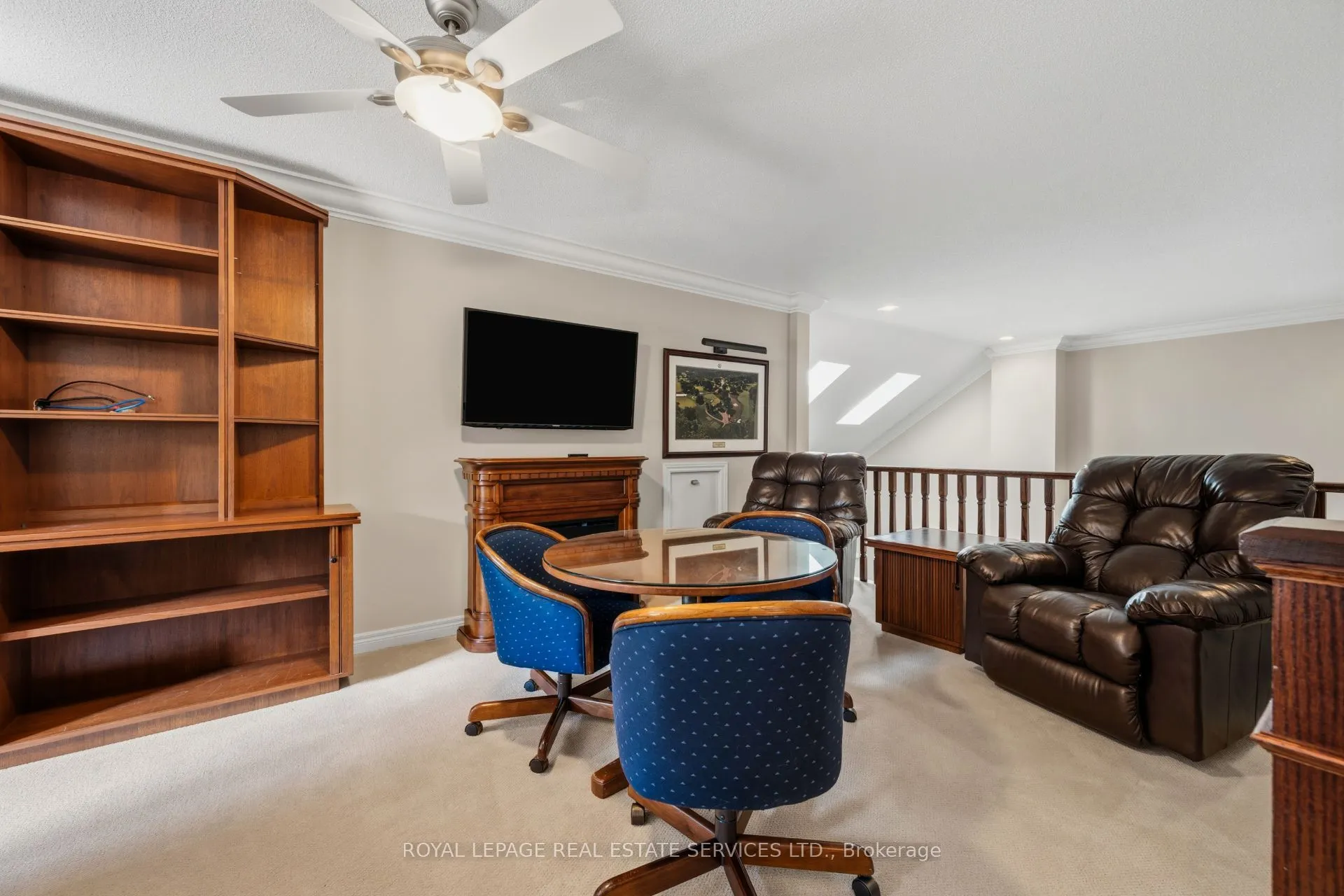 2130 Dickson Road #10