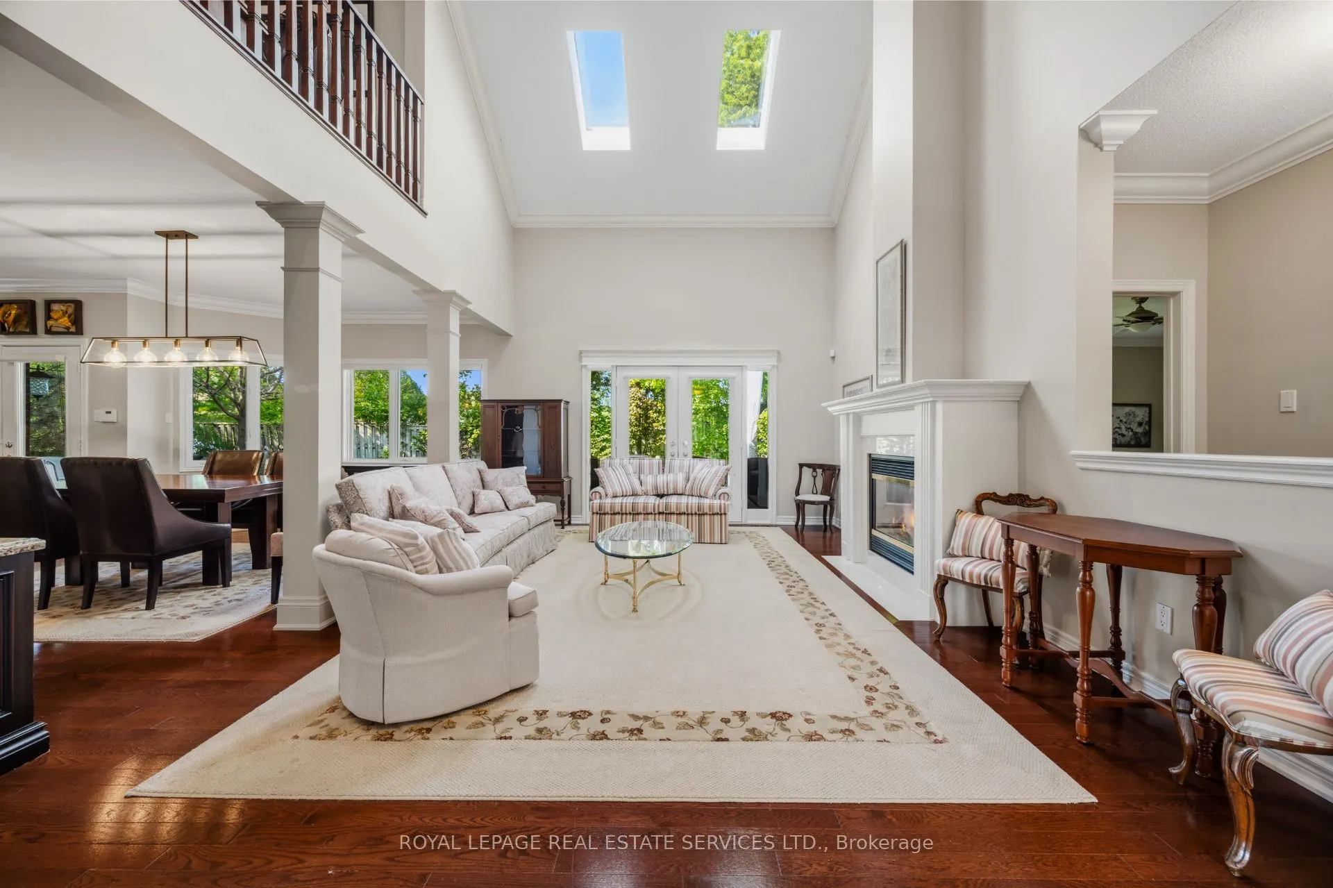 2130 Dickson Road #10