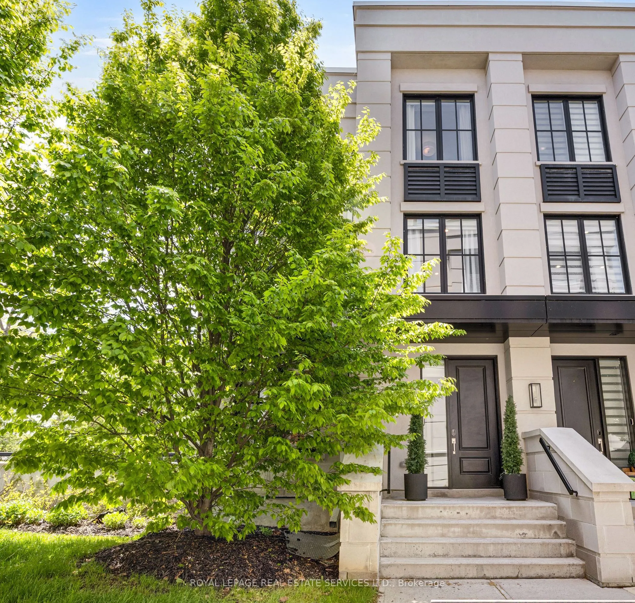1195 Gooseberry Lane #301
