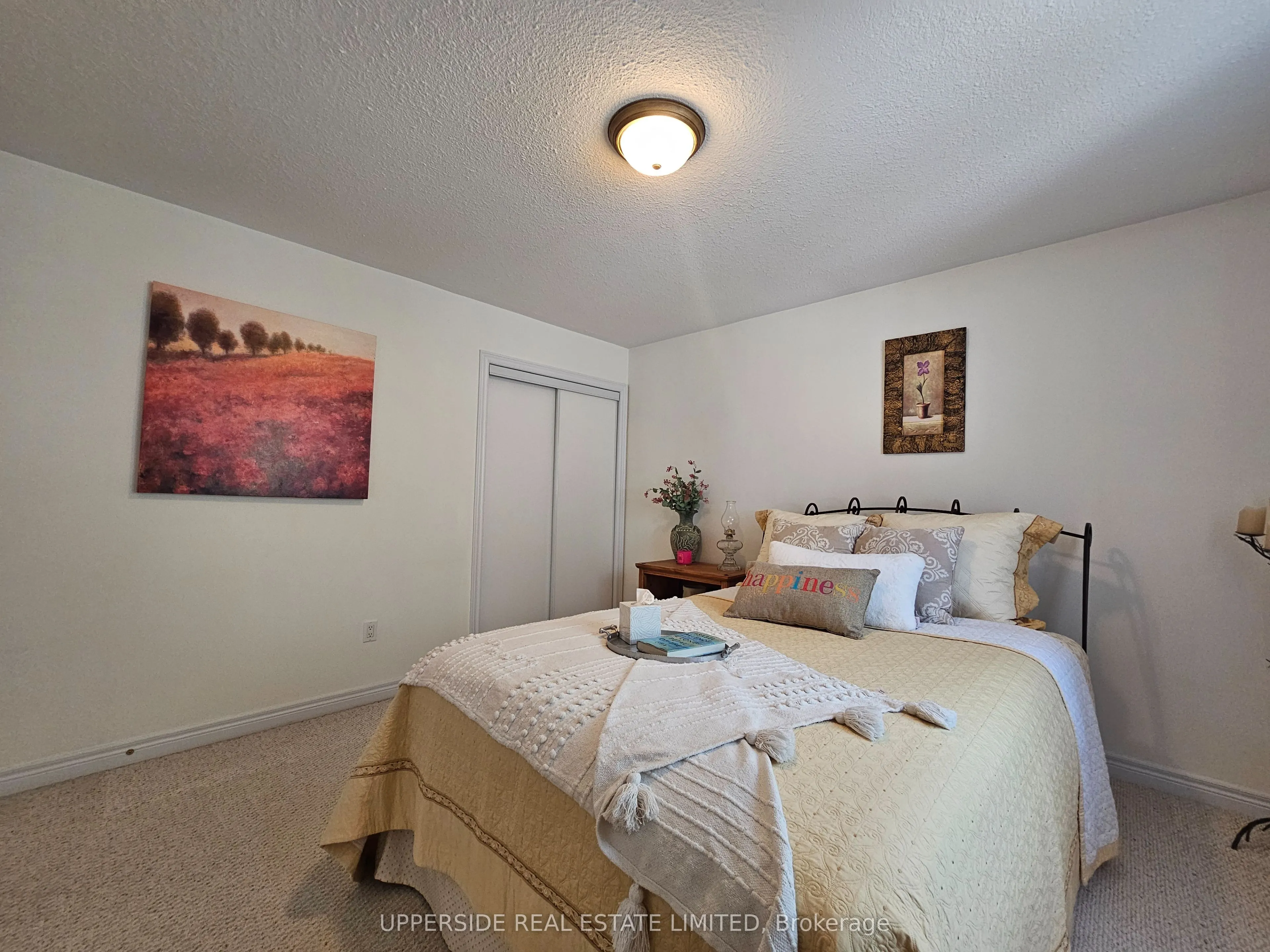 4 Kingsley Road S