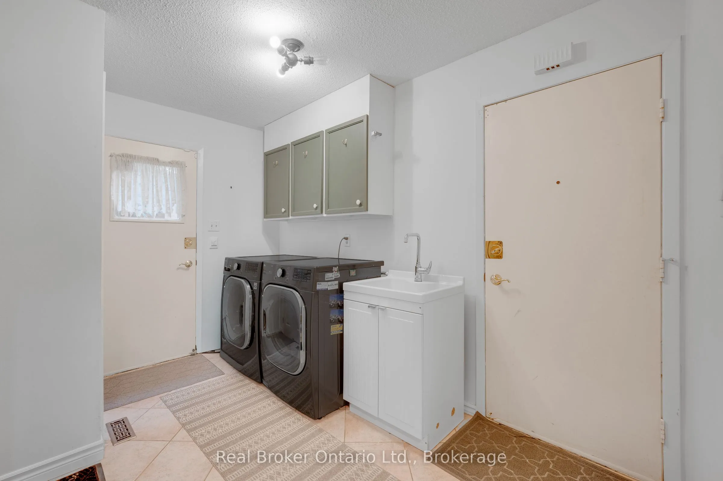6366 Miller's Grove
