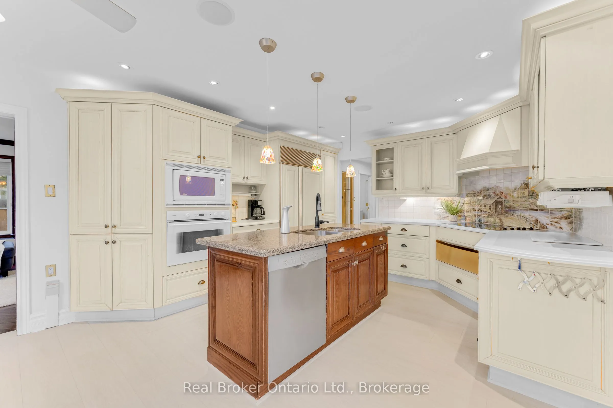 6366 Miller's Grove