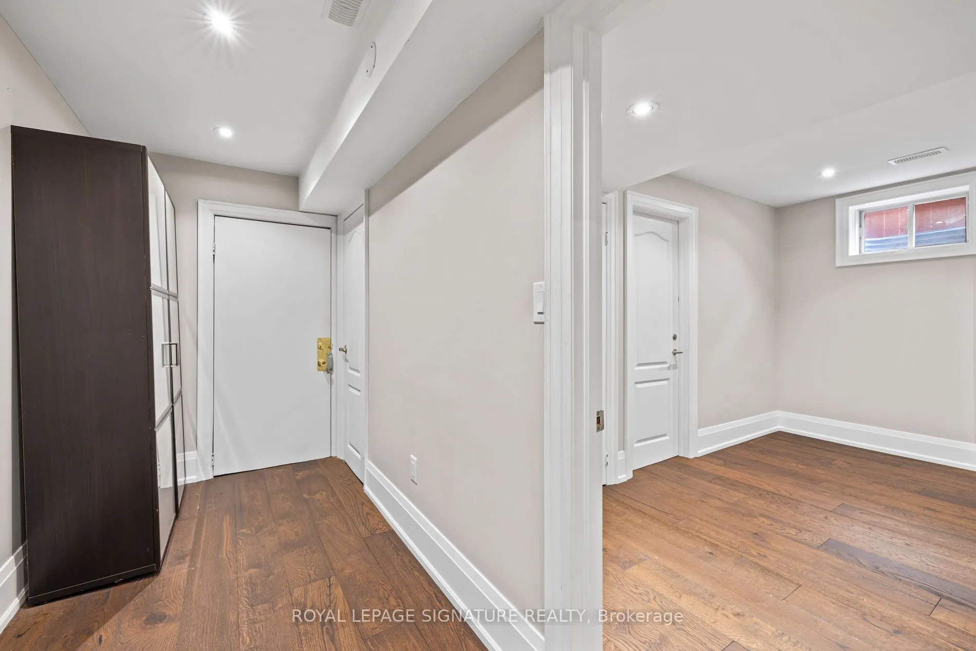 2480 Upper Valley Crescent