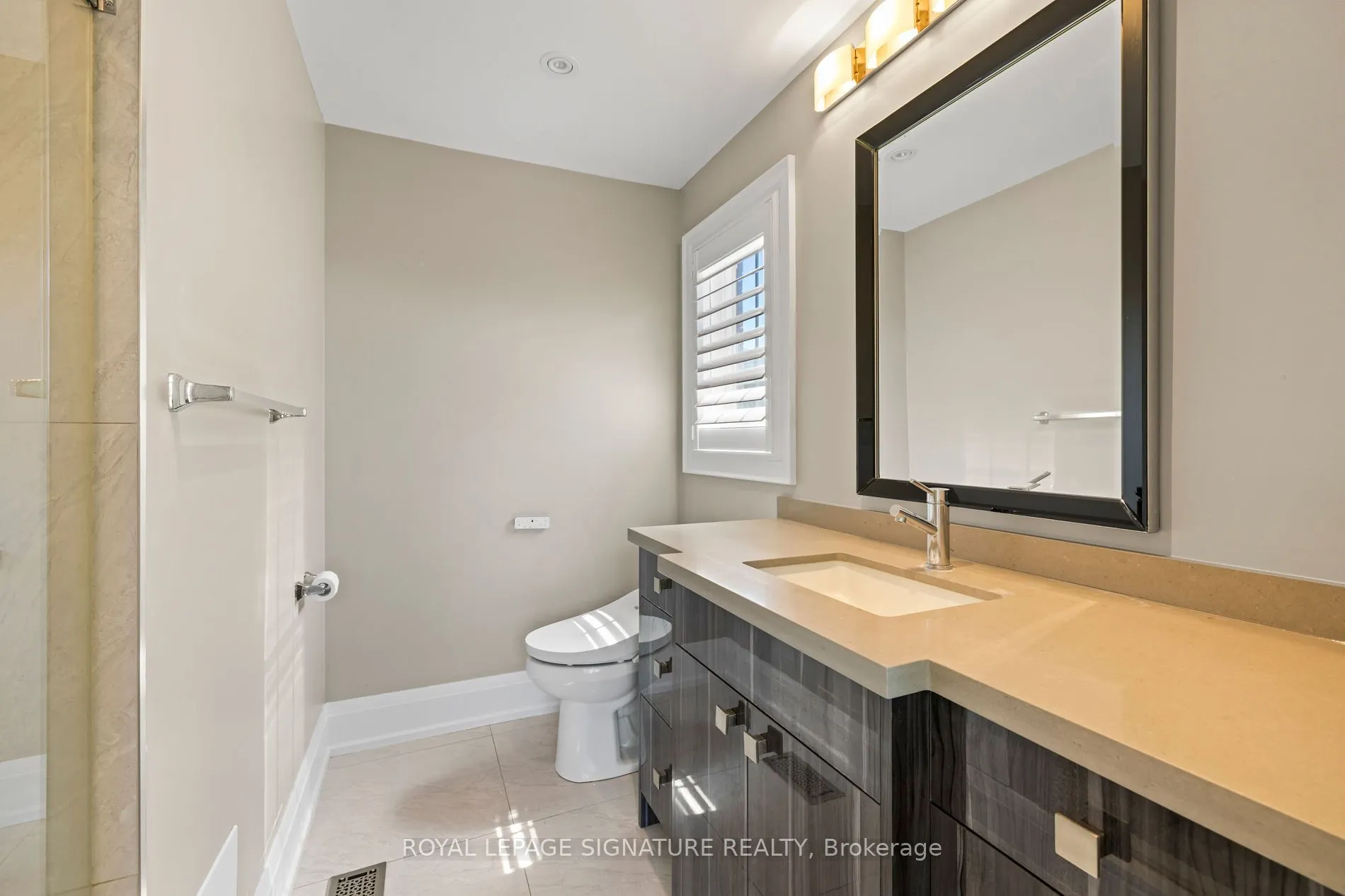 2480 Upper Valley Crescent