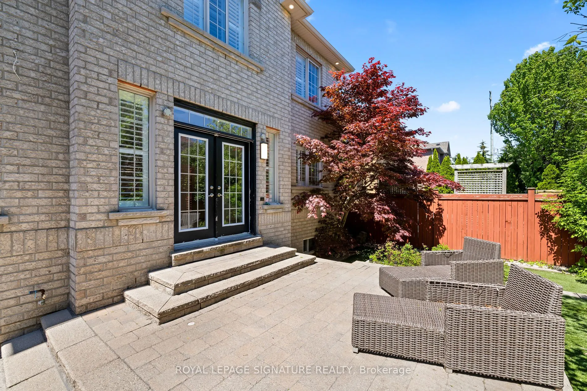 2480 Upper Valley Crescent
