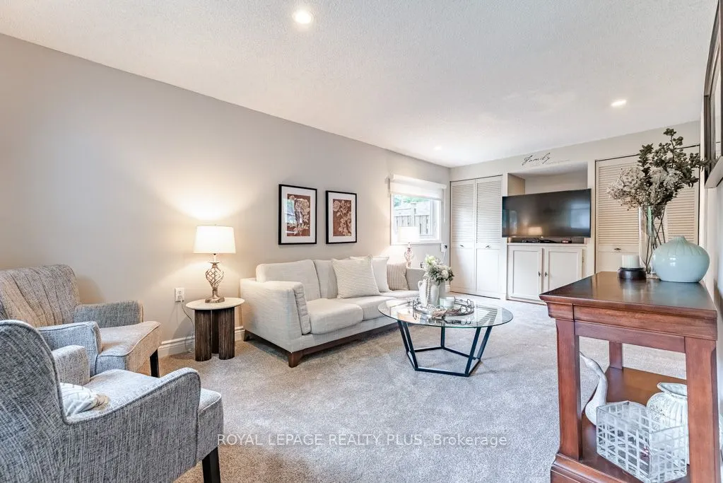 27 Sora Drive