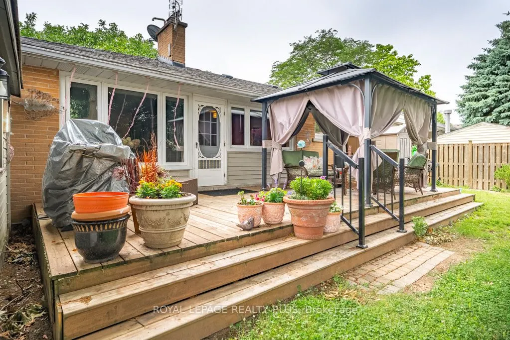 27 Sora Drive