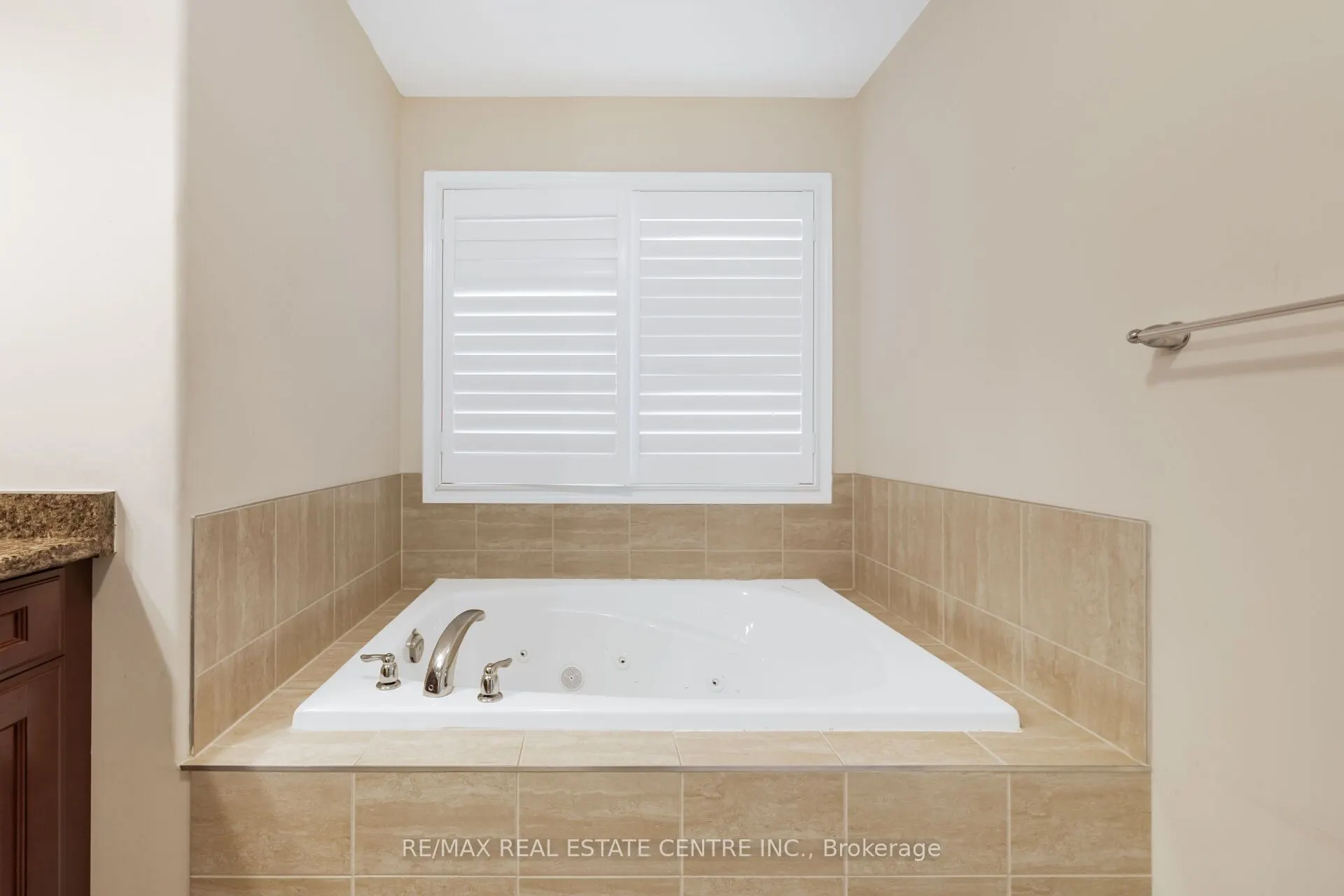 58 Seafair Crescent