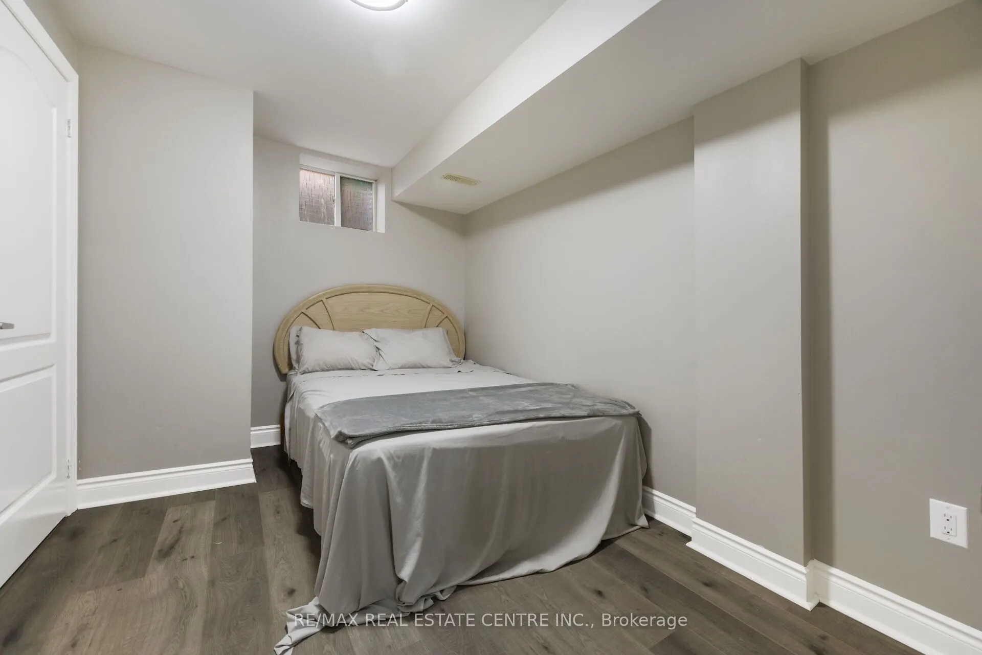 58 Seafair Crescent