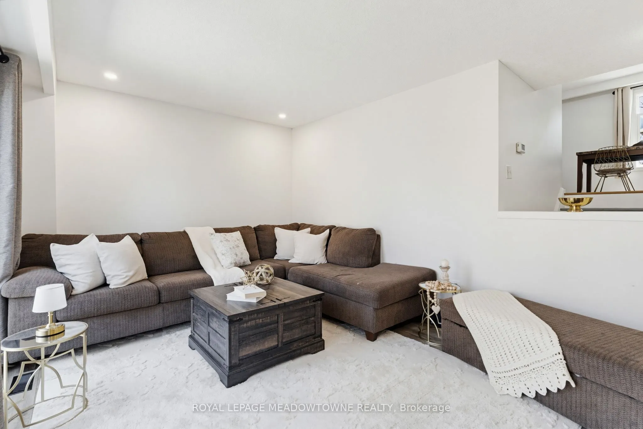 235 Bronte Street #43