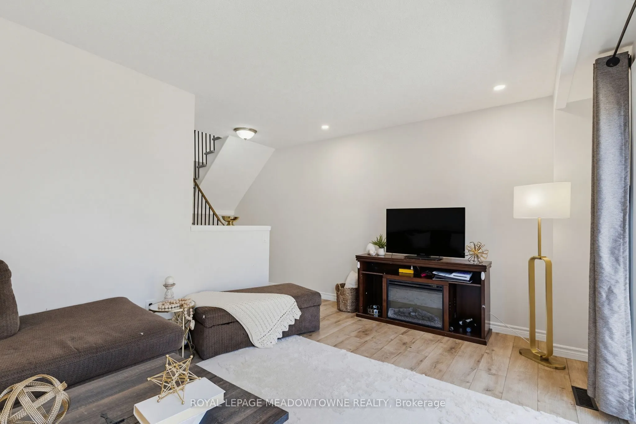 235 Bronte Street #43