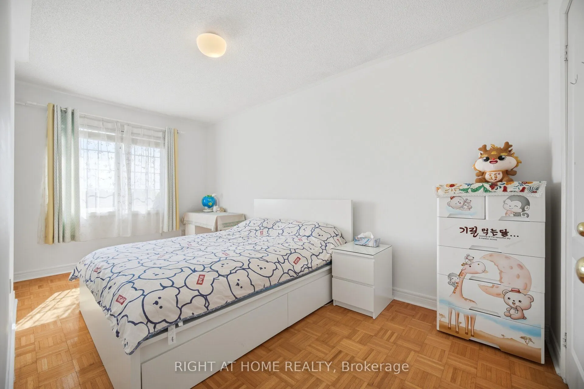 8 Richelieu Court