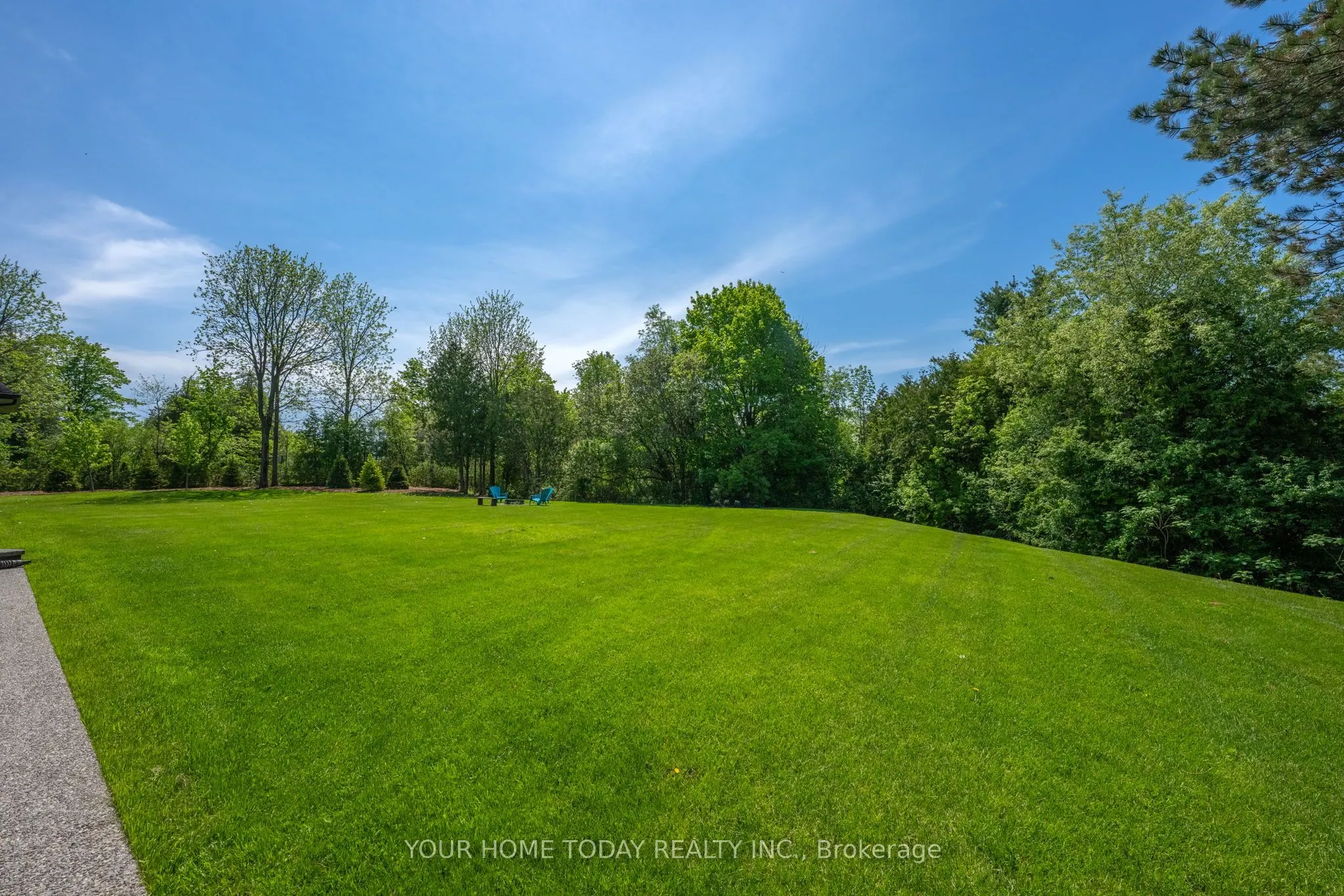 27 Chantelay Crescent