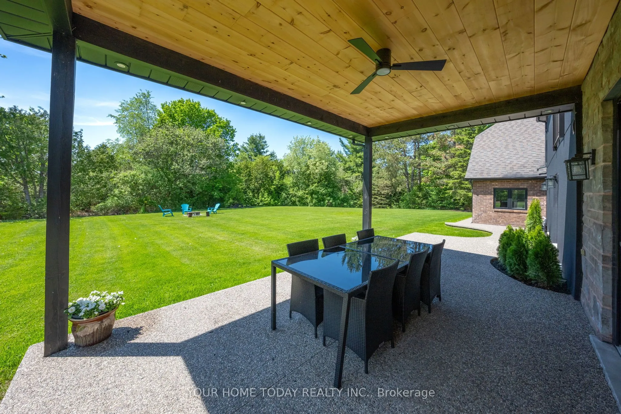 27 Chantelay Crescent