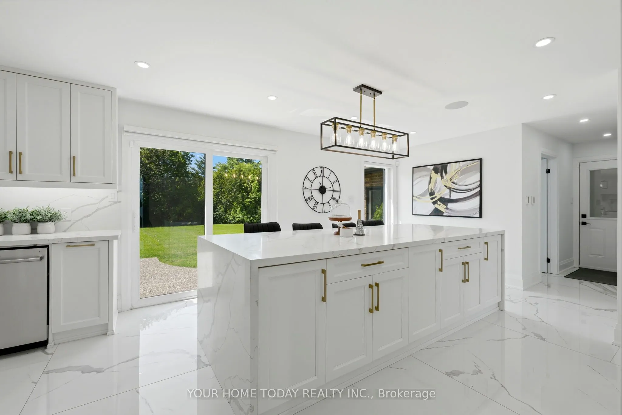 27 Chantelay Crescent