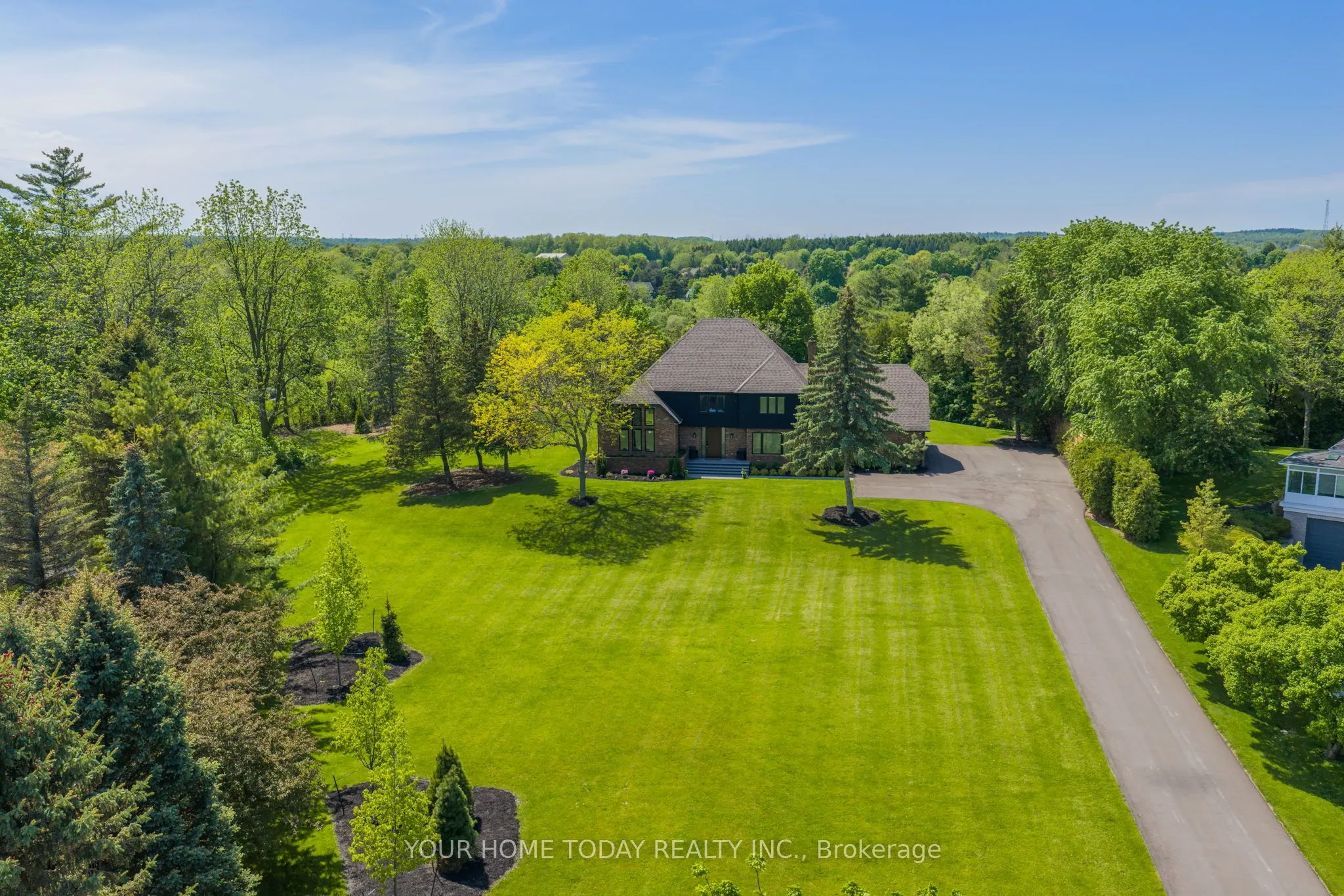 27 Chantelay Crescent