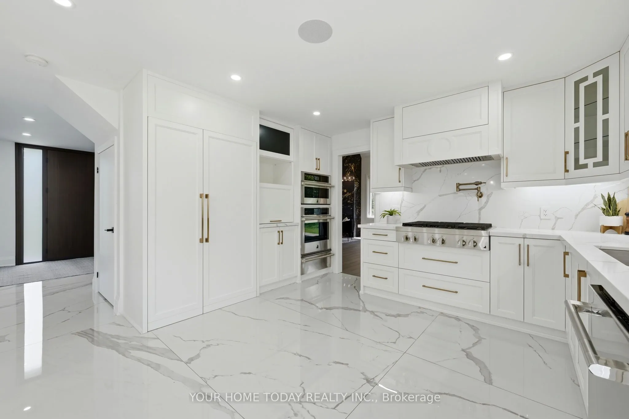 27 Chantelay Crescent