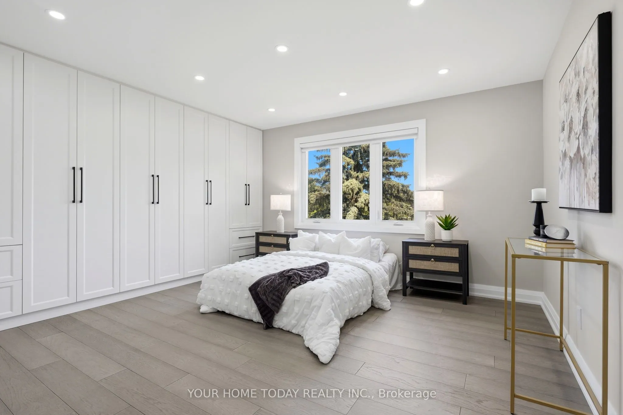 27 Chantelay Crescent