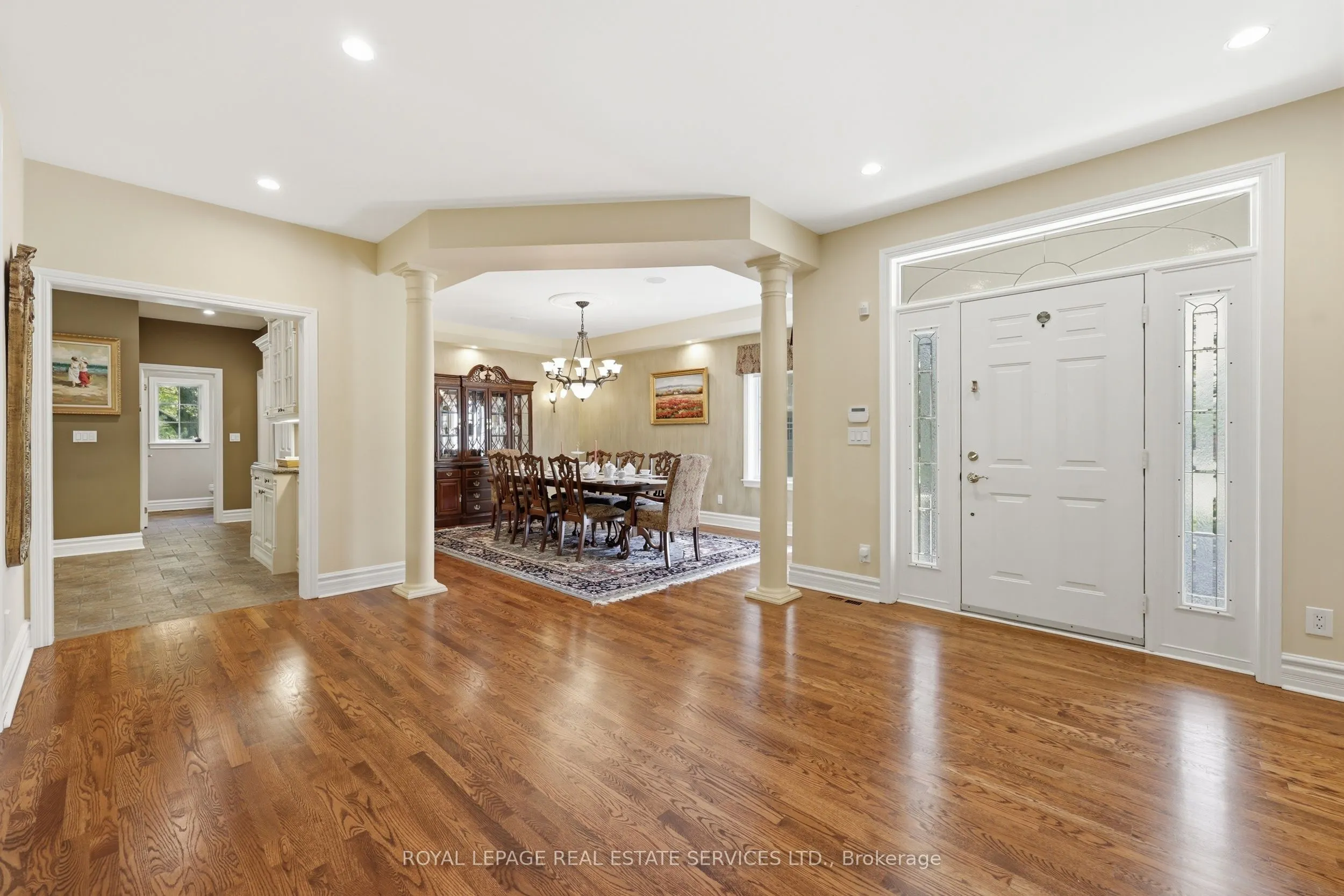 1227 Riverbank Way