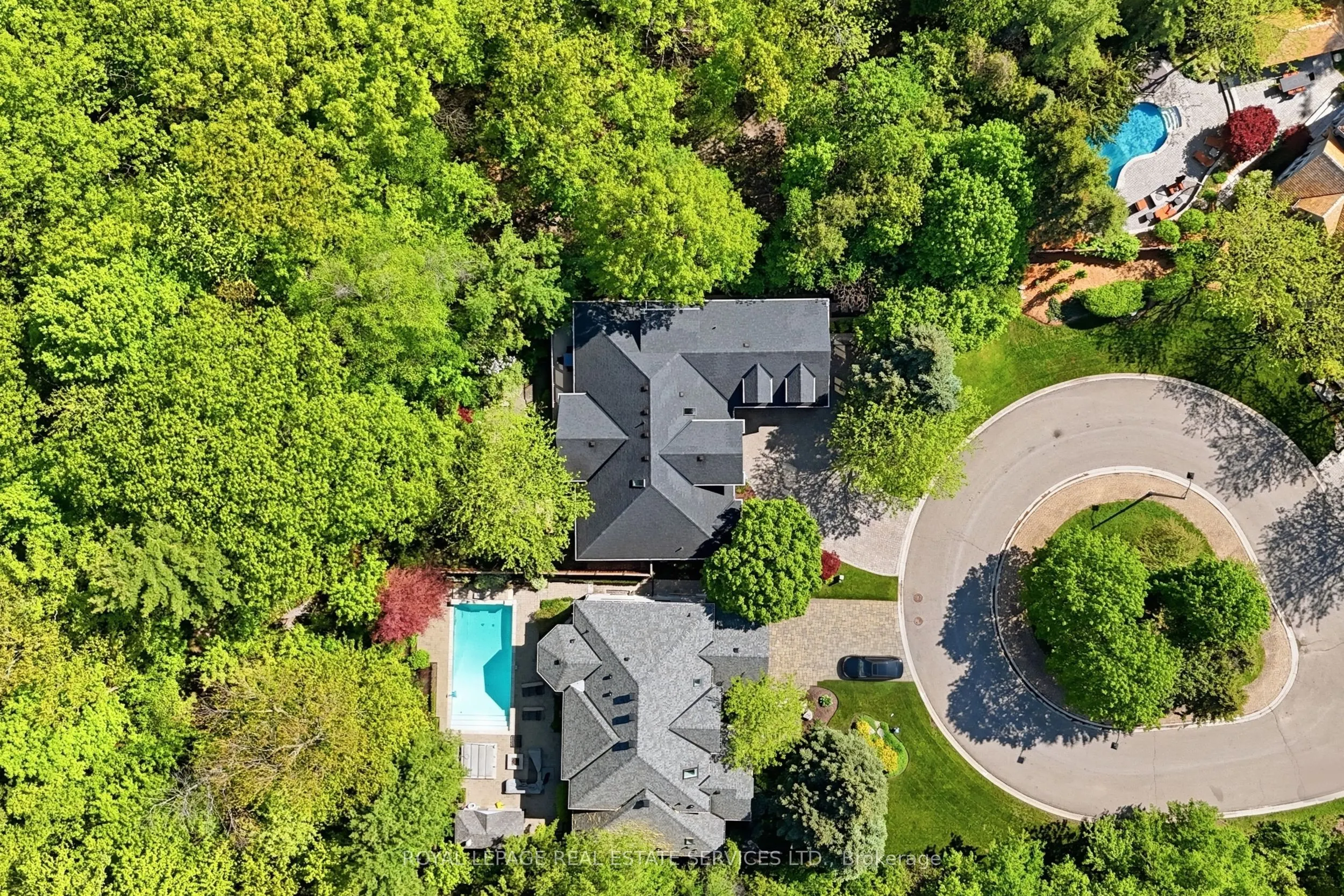 1227 Riverbank Way