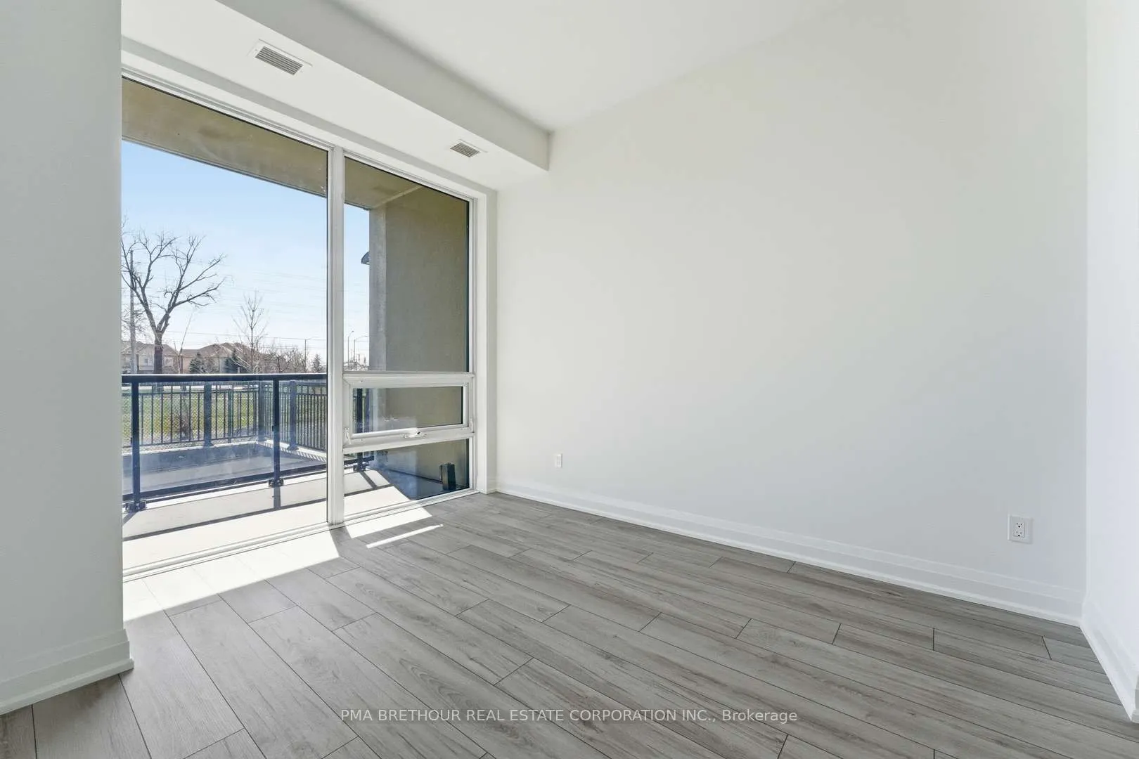 1035 Southdown Road #105