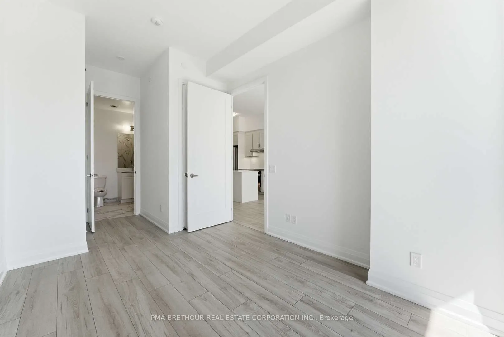 1035 Southdown Road #105