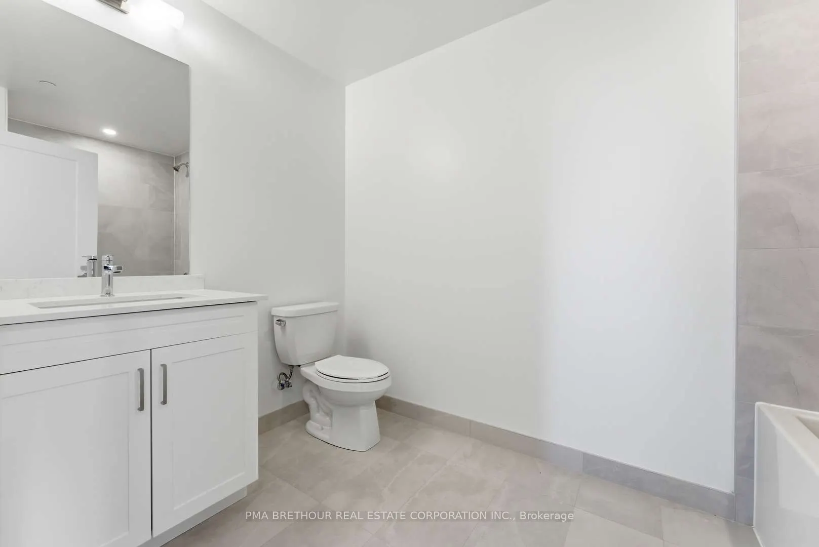 1035 Southdown Road #1809