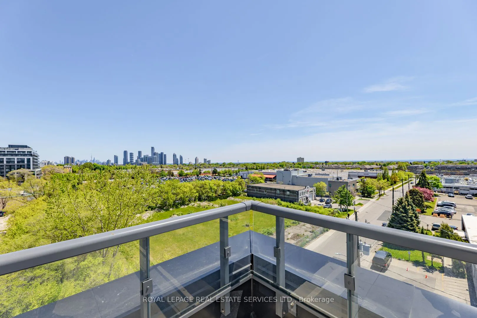 859 The Queensway #502