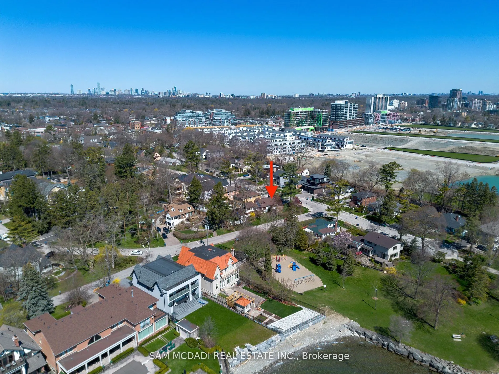 62 Maple Avenue S