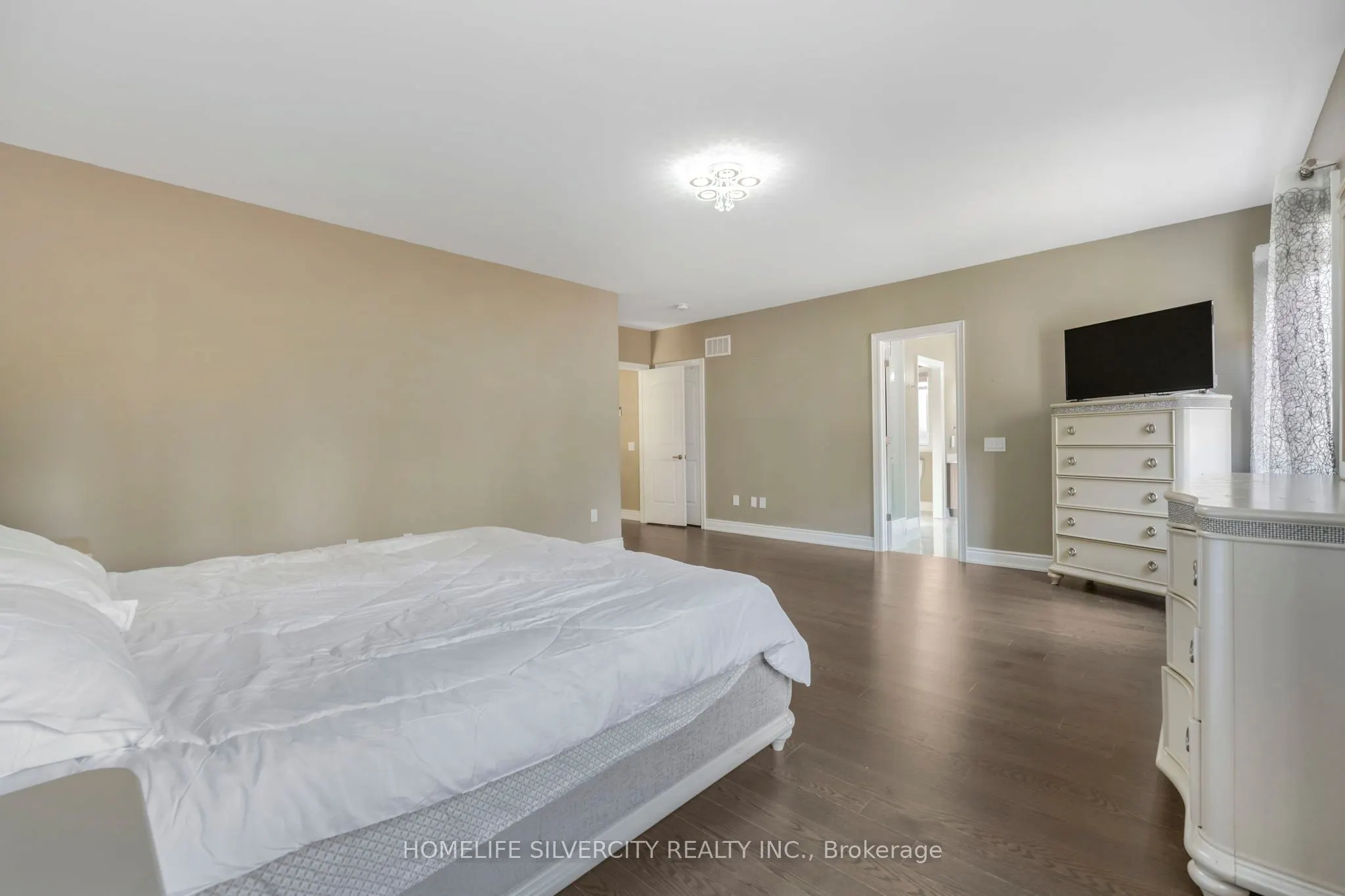 85 James Walker Avenue