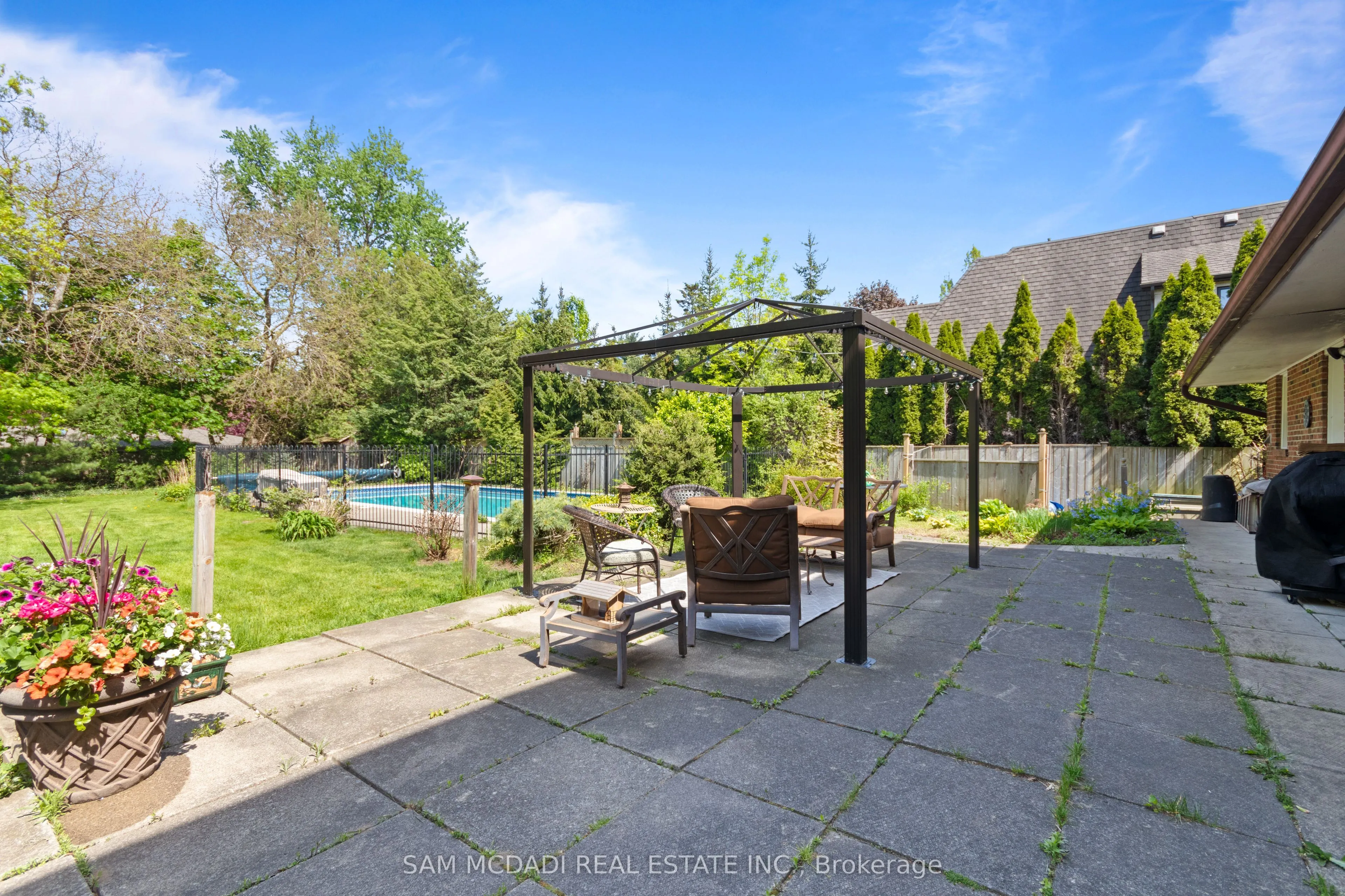 865 Meadow Wood Road