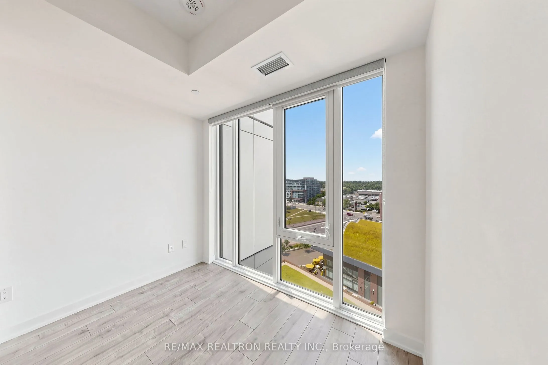 220 Missinnihe Way #817