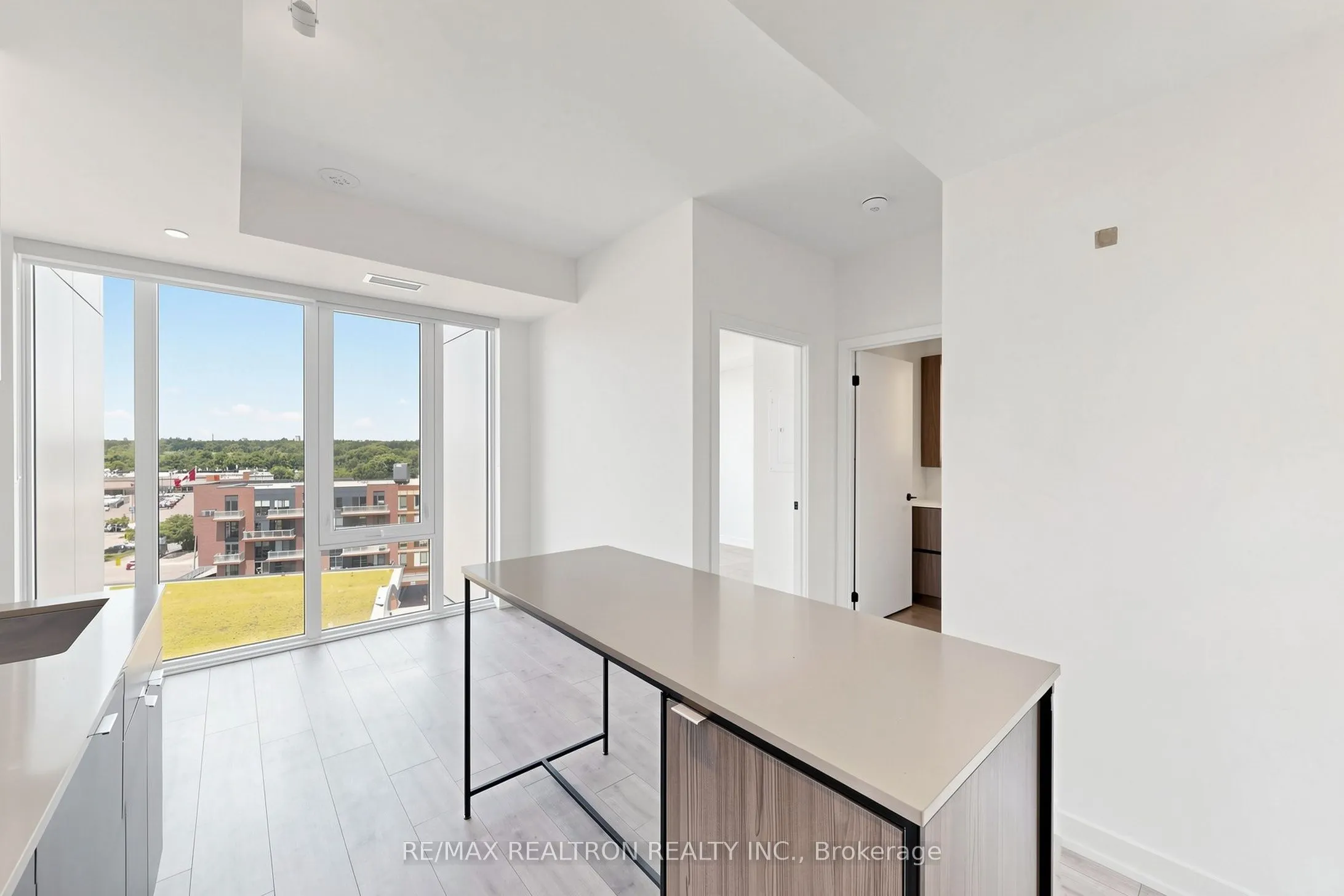 220 Missinnihe Way #817