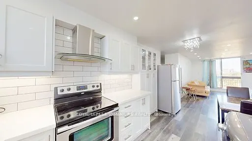4673 Jane Street #806
