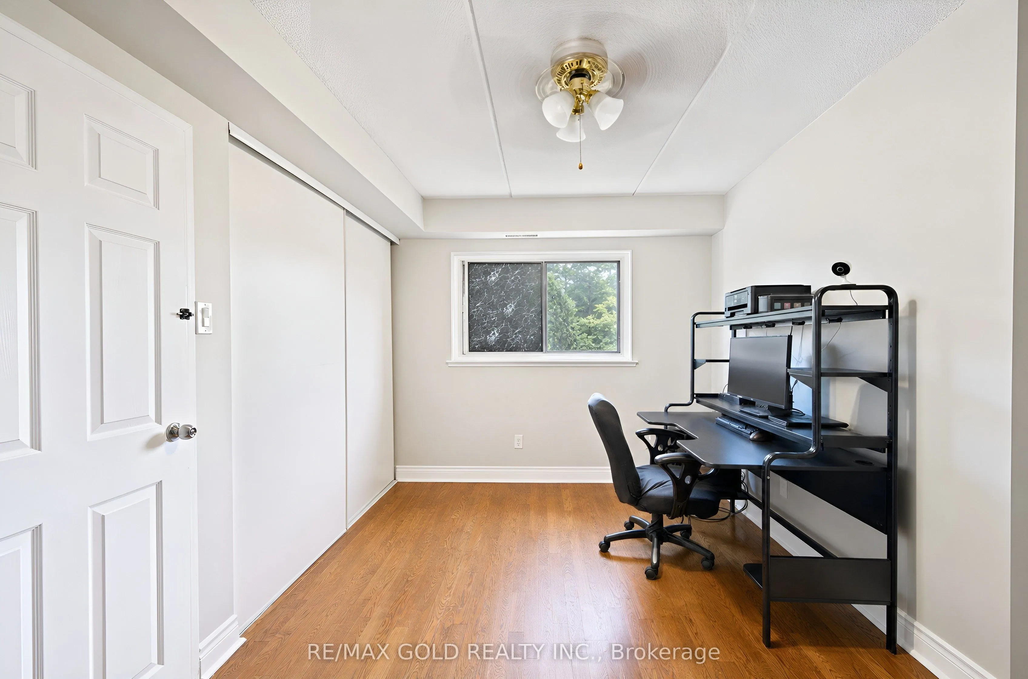 180 Mississauga Valley Boulevard #87