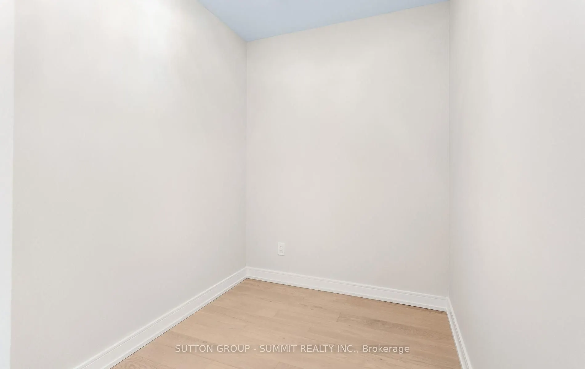 8010 Derry Road #504