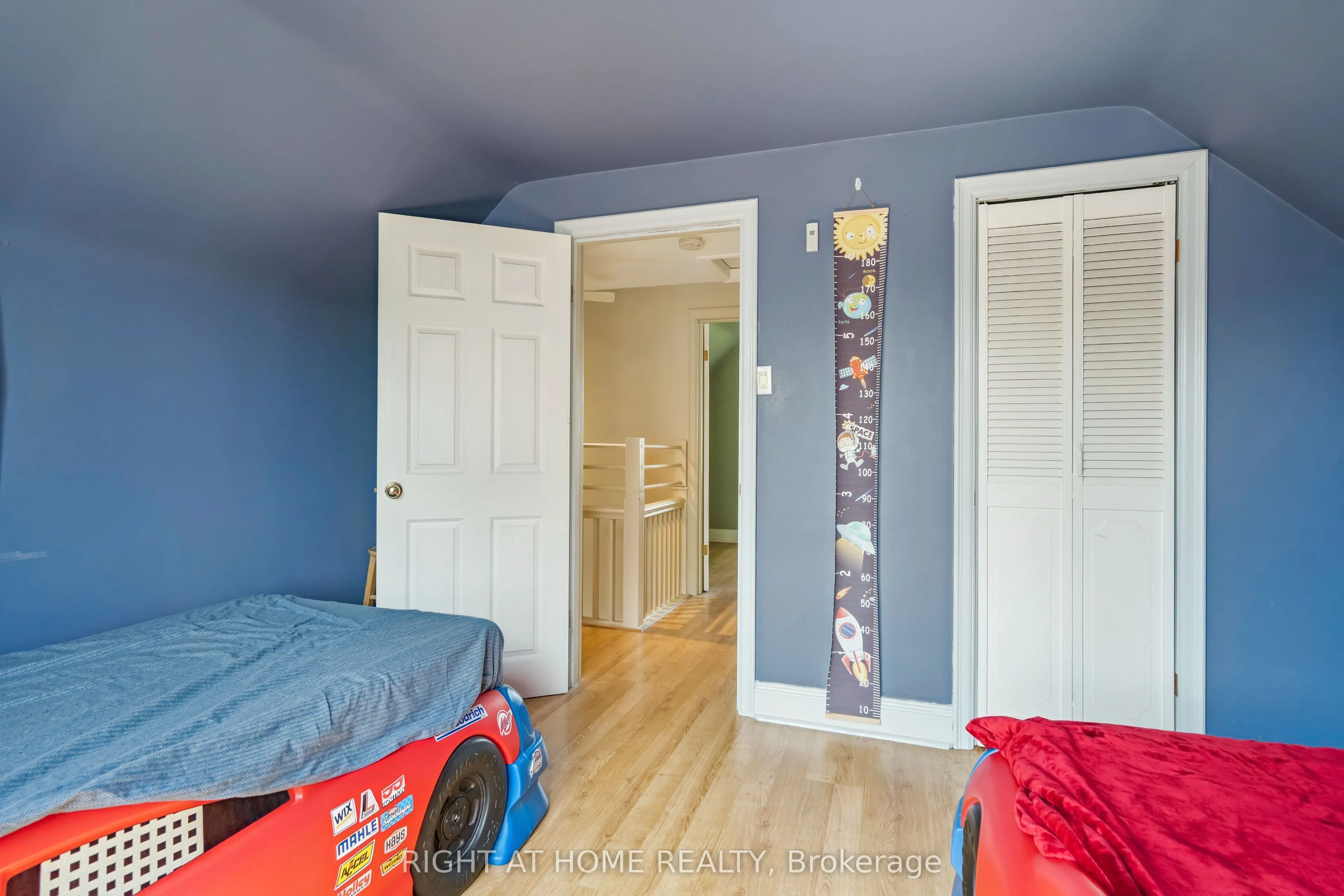 2343 Mountainside Drive