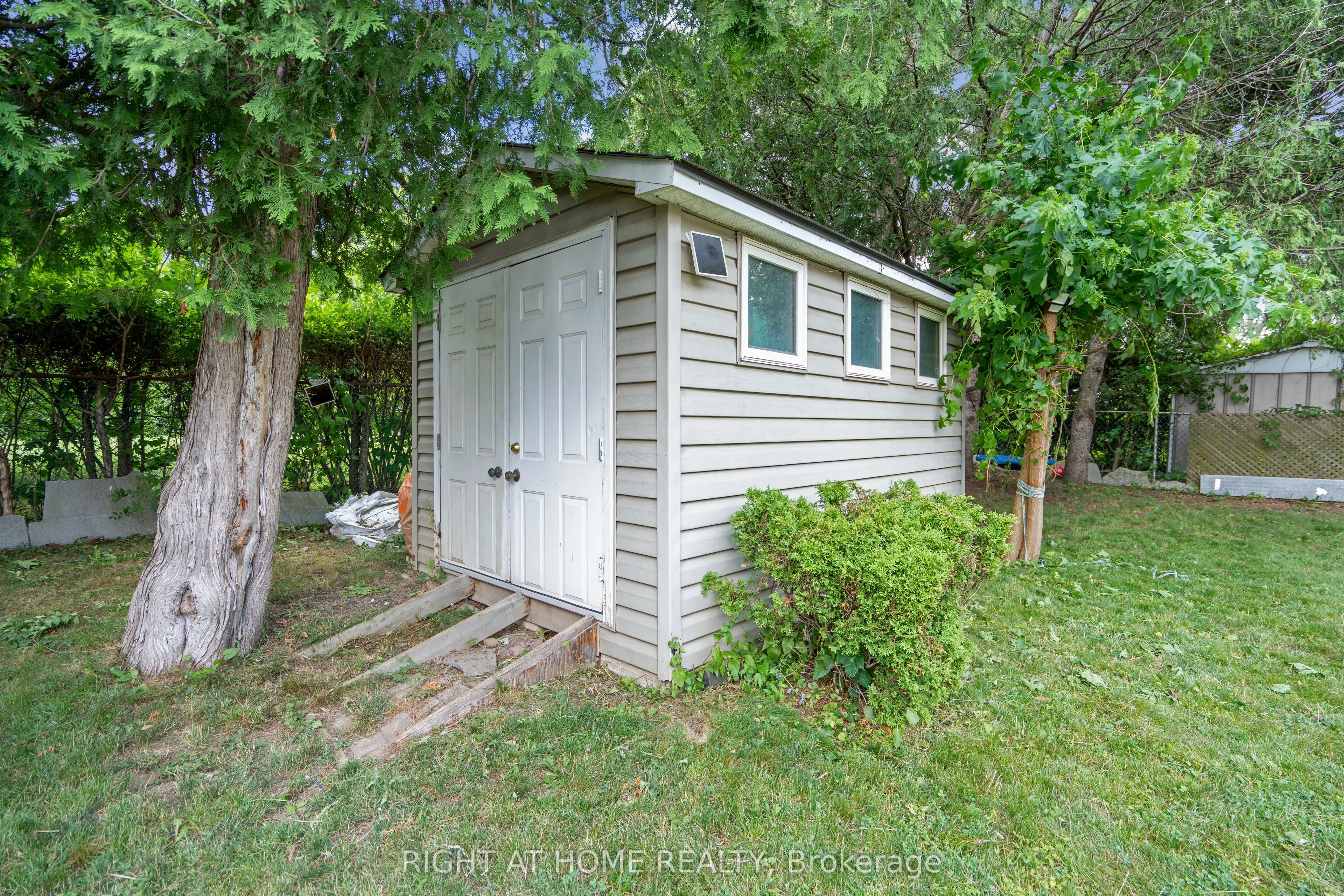 2343 Mountainside Drive