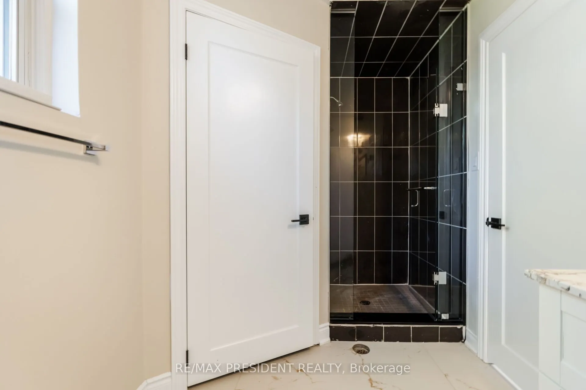 2420 Edenhurst Drive