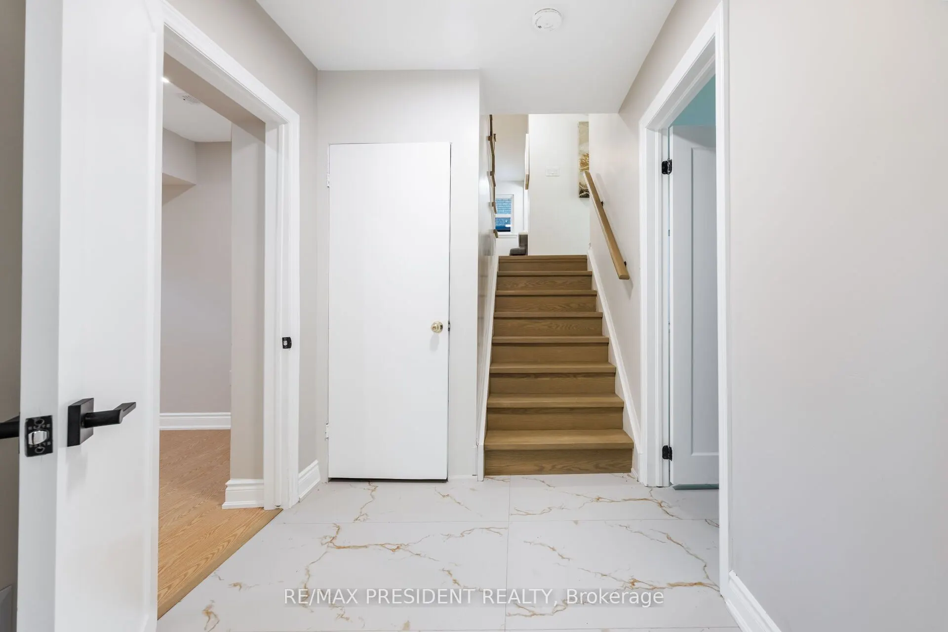 2420 Edenhurst Drive